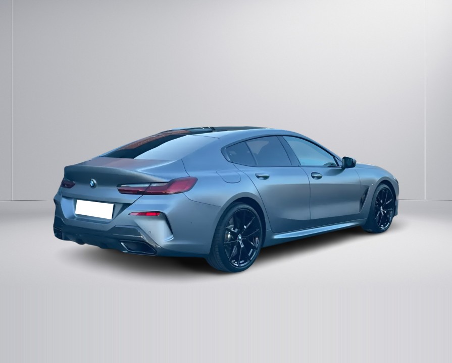BMW Seria 8 840d xDrive (2)