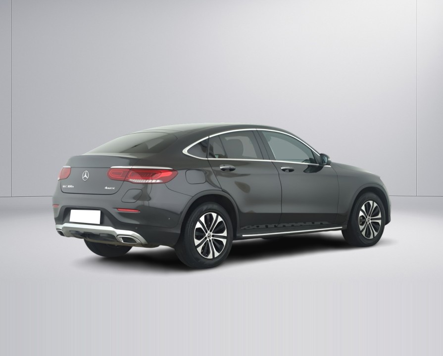 Mercedes-Benz GLC Coupé 300e 4MATIC (4)