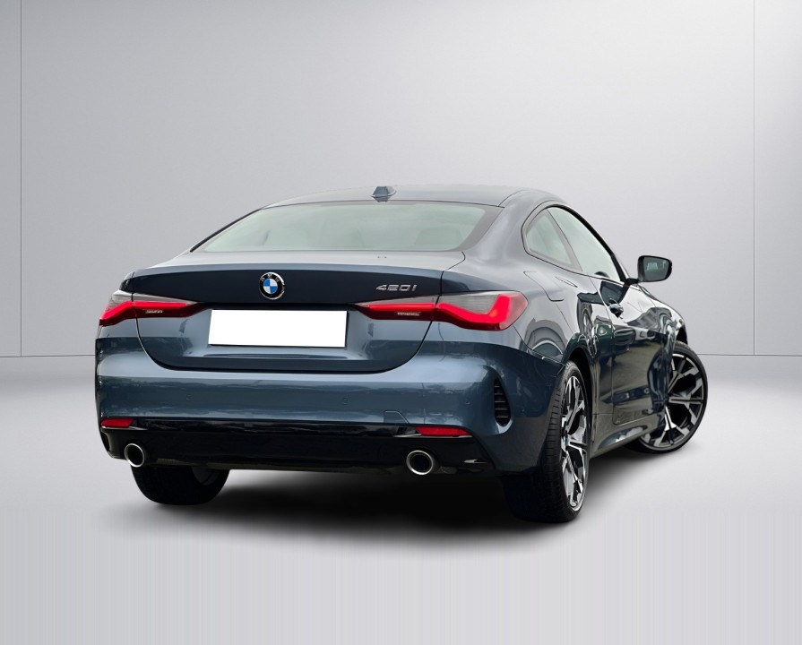 BMW Seria 4 420i Coupé (3)
