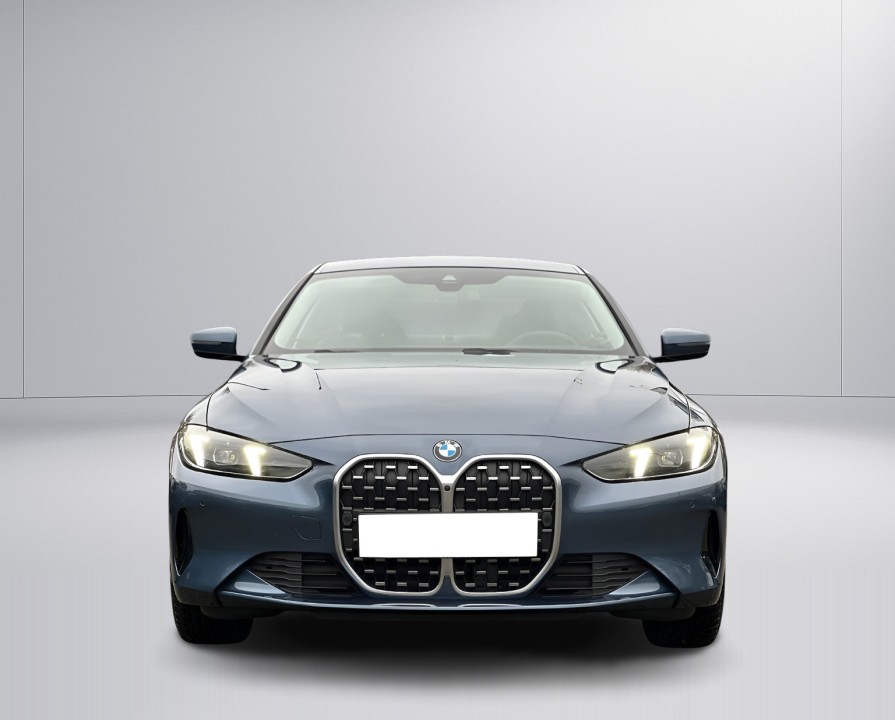 BMW Seria 4 420i Coupé (2)