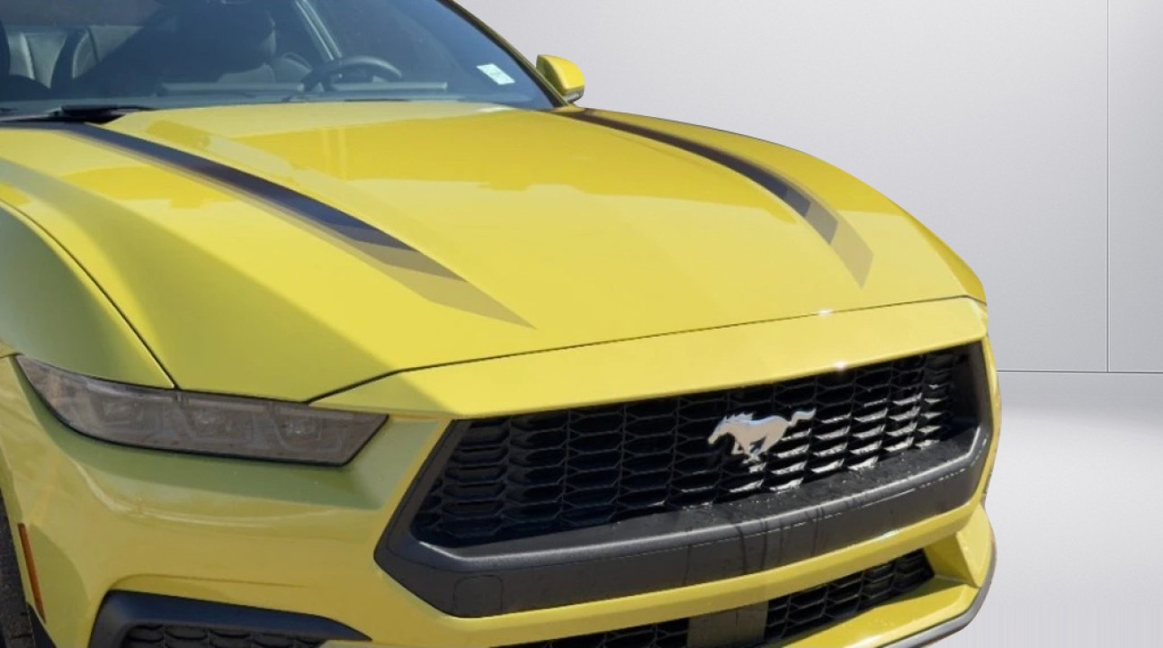 Ford Mustang - foto 11