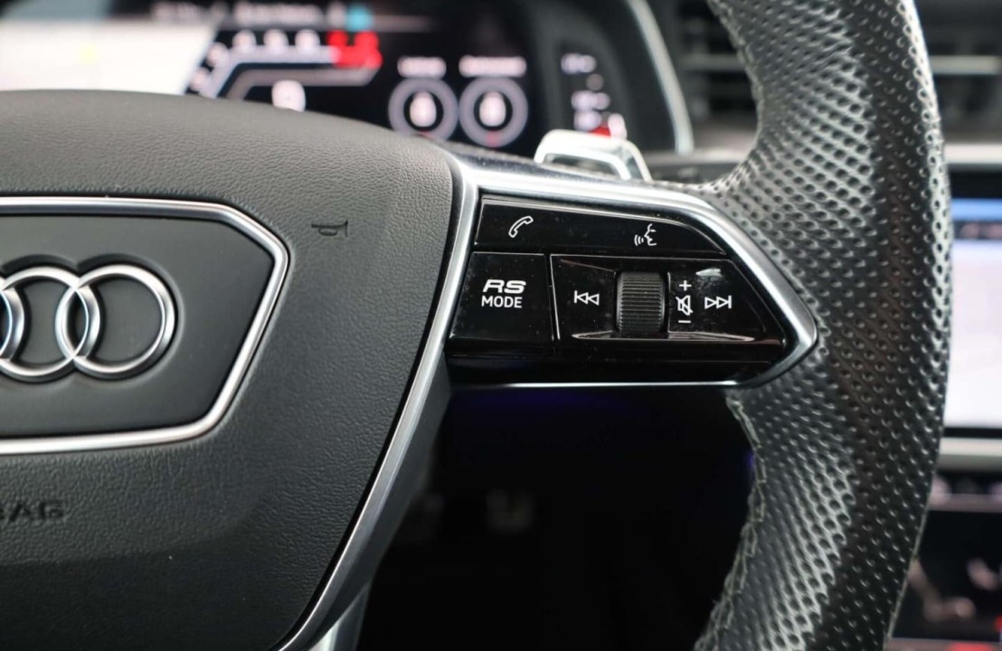 Audi RS6 Avant TFSI Quattro - foto 10