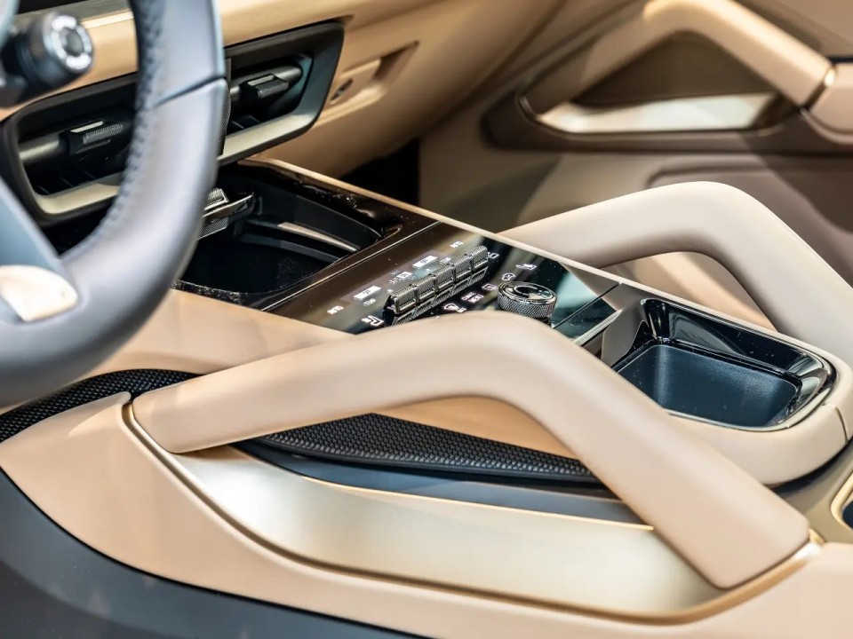 Porsche Cayenne Coupe E-Hybrid Black Edition - foto 14