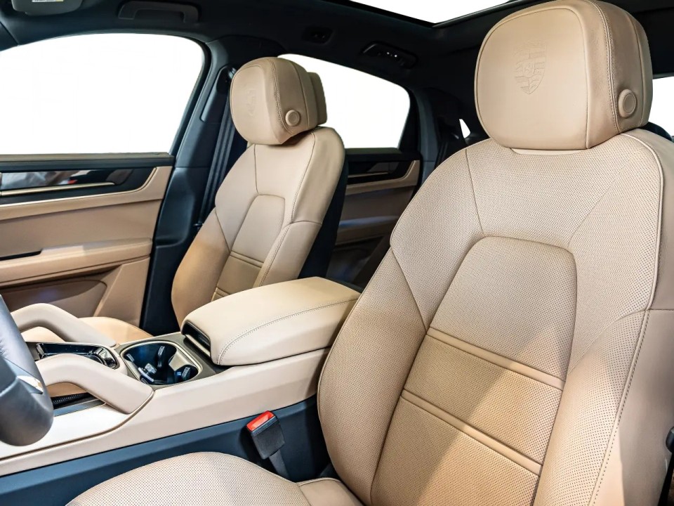 Porsche Cayenne Coupe E-Hybrid Black Edition - foto 15