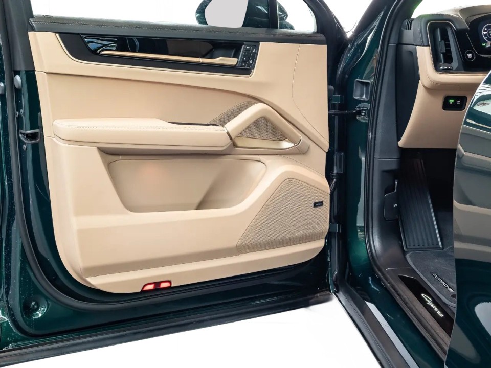 Porsche Cayenne Coupe E-Hybrid Black Edition - foto 19