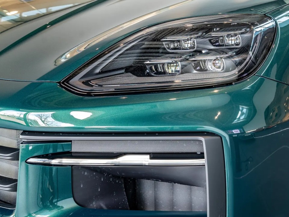 Porsche Cayenne Coupe E-Hybrid Black Edition - foto 24