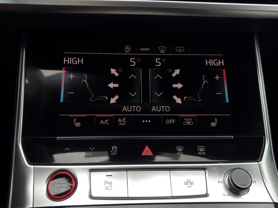 Audi RS6 Avant TFSI Quattro - foto 11