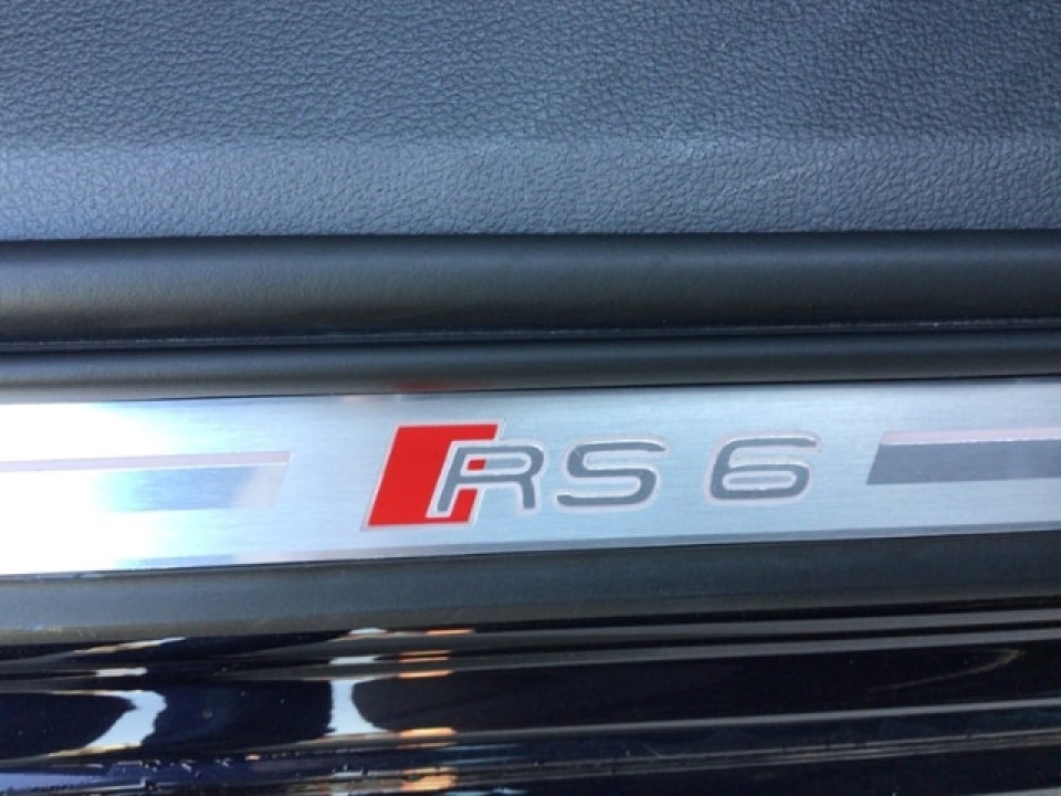 Audi RS6 Avant TFSI Quattro - foto 14