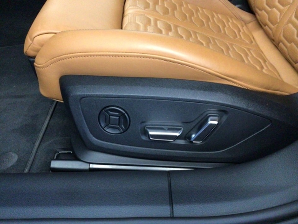 Audi RS6 Avant TFSI Quattro - foto 13