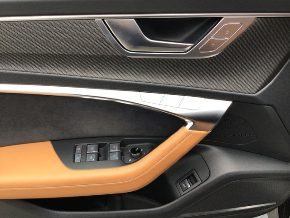 Audi RS6 Avant TFSI Quattro - foto 15