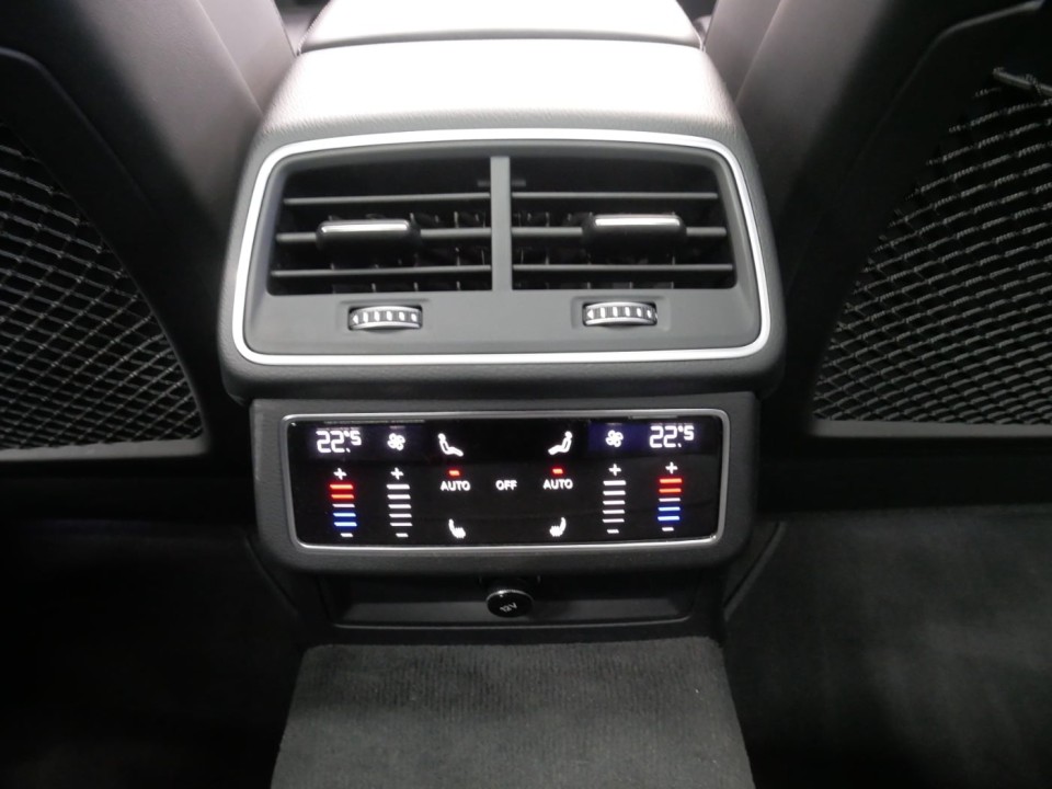 Audi RS6 Avant TFSI Quattro - foto 12