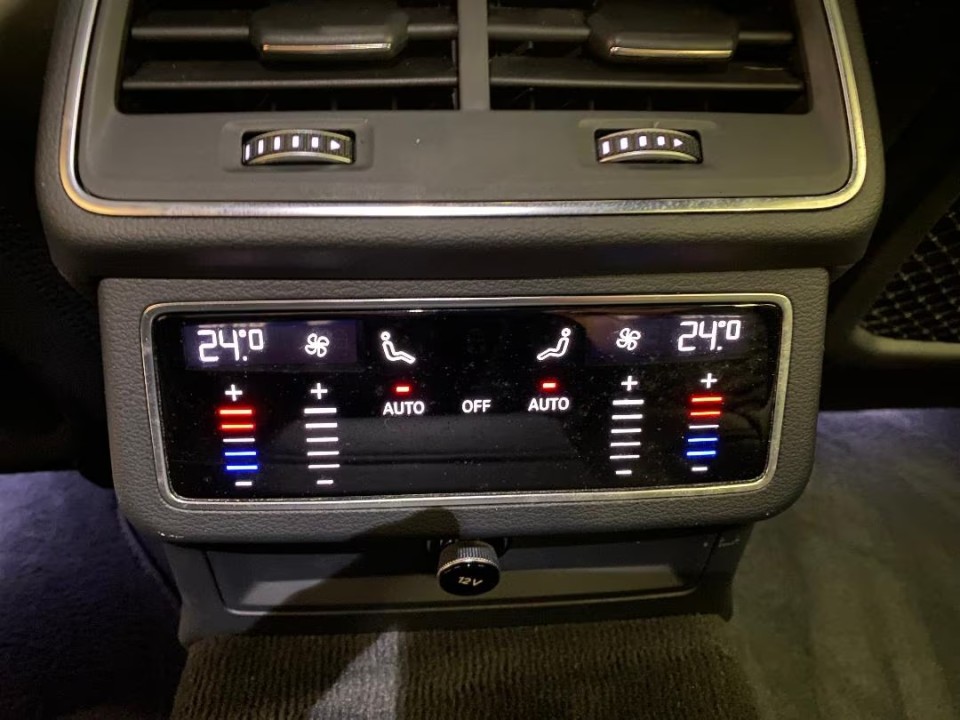 Audi RS6 Avant TFSI Quattro Tiptronic - foto 11