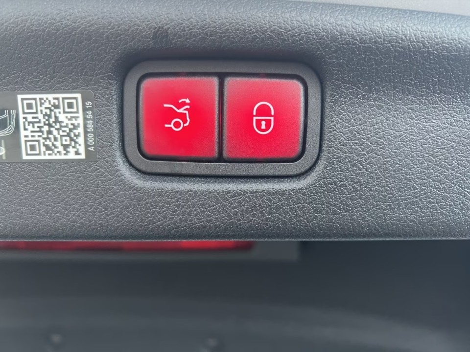 Mercedes-Benz C 300de 4MATIC AMG Line - foto 13