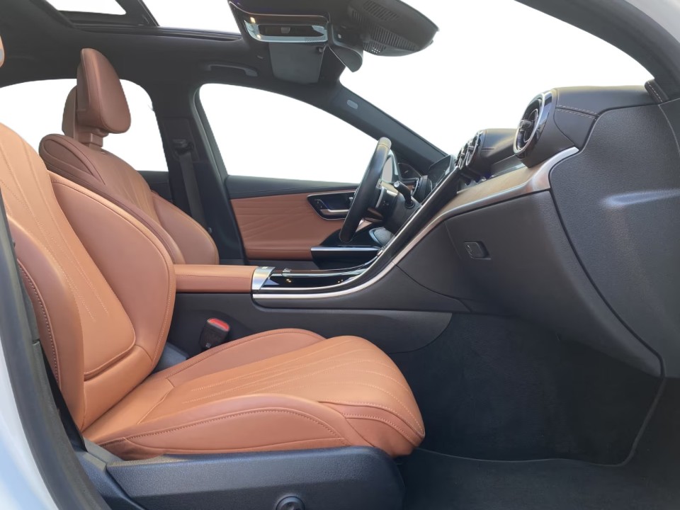 Mercedes-Benz C 300e 4MATIC AMG Line - foto 12