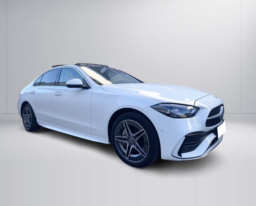 Mercedes-Benz C 300e 4MATIC AMG Line (2)