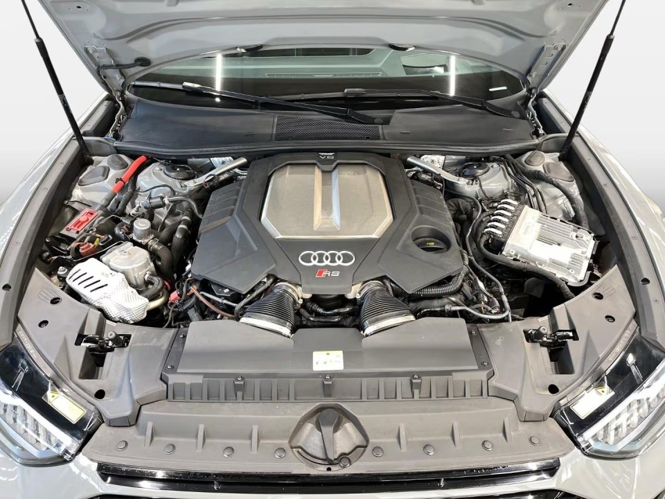 Audi RS6 Avant TFSI Quattro - foto 15
