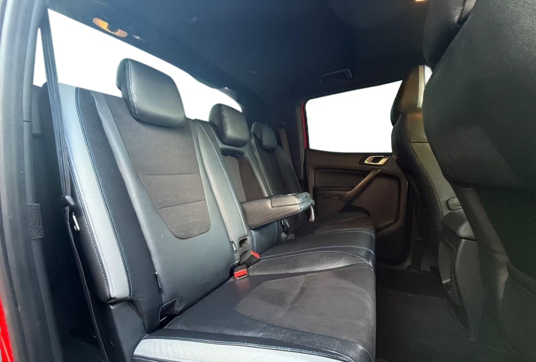 Ford Raptor - foto 12