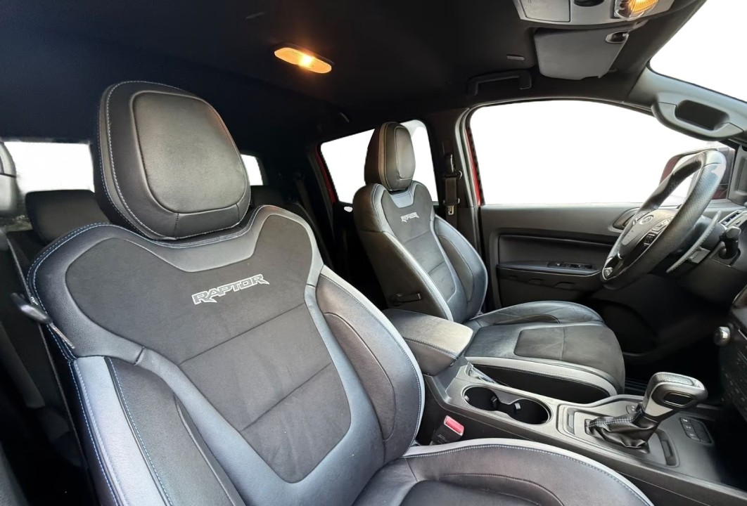 Ford Raptor - foto 13