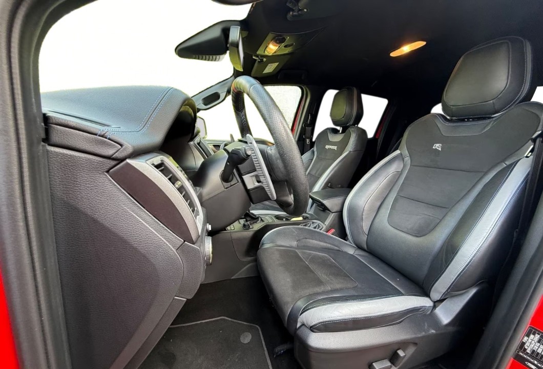 Ford Raptor - foto 10