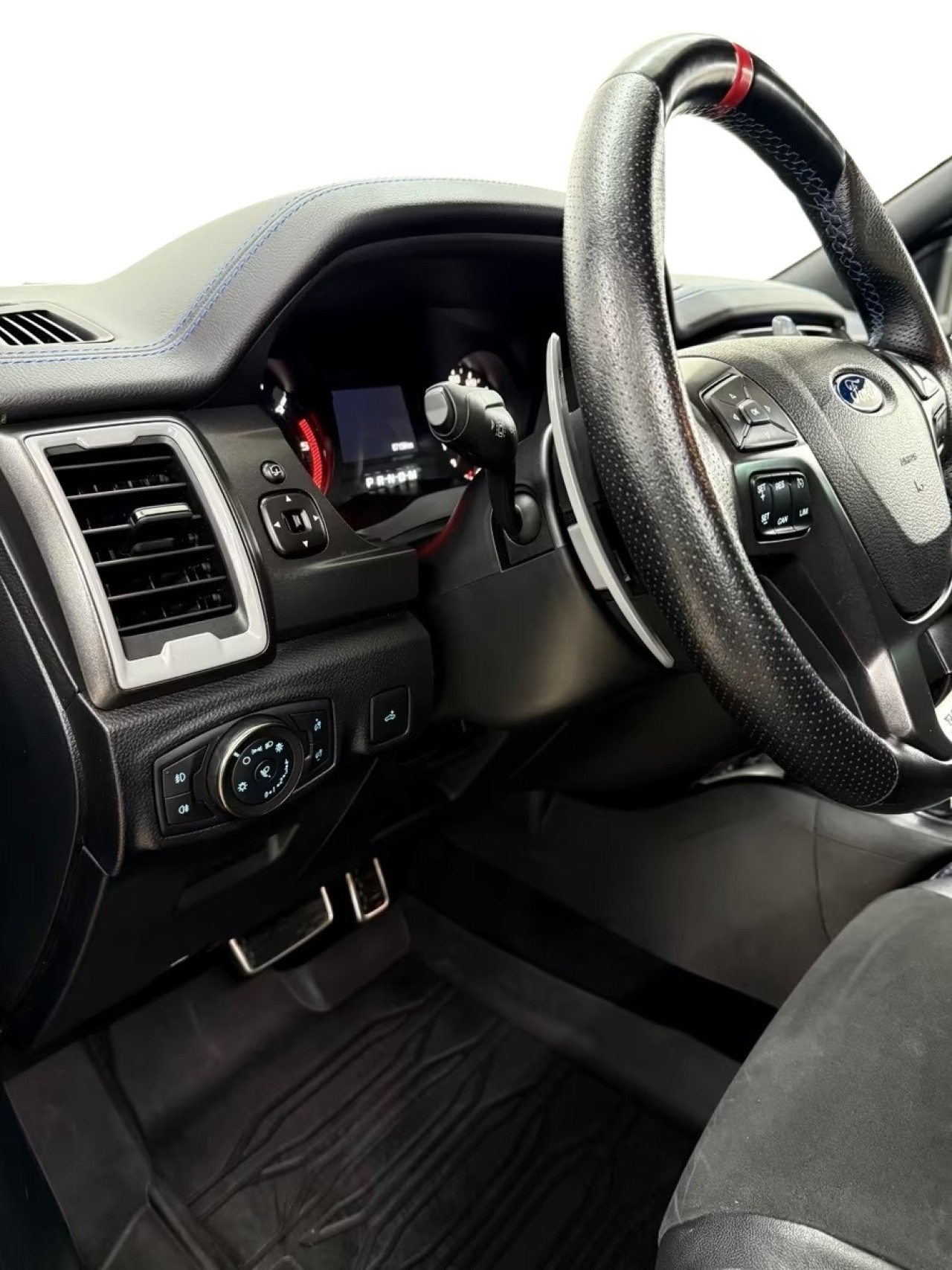 Ford Raptor - foto 10