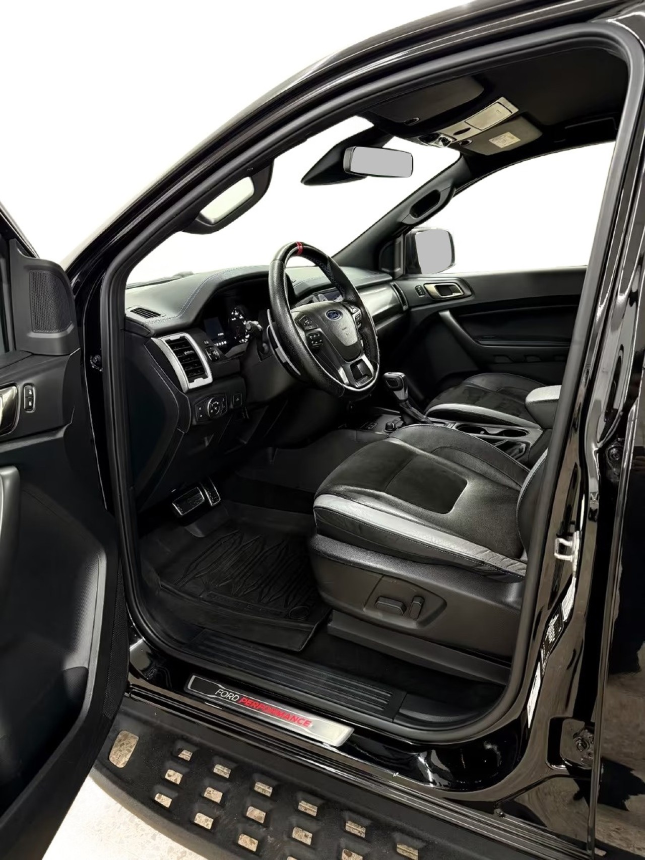 Ford Raptor - foto 9