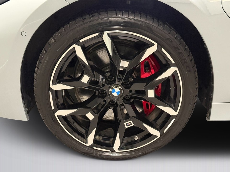 BMW Seria 3 330e xDrive M-Sport - foto 17
