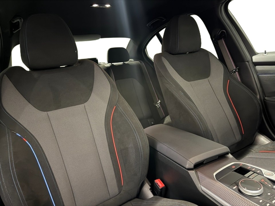 BMW Seria 3 330e xDrive M-Sport - foto 7