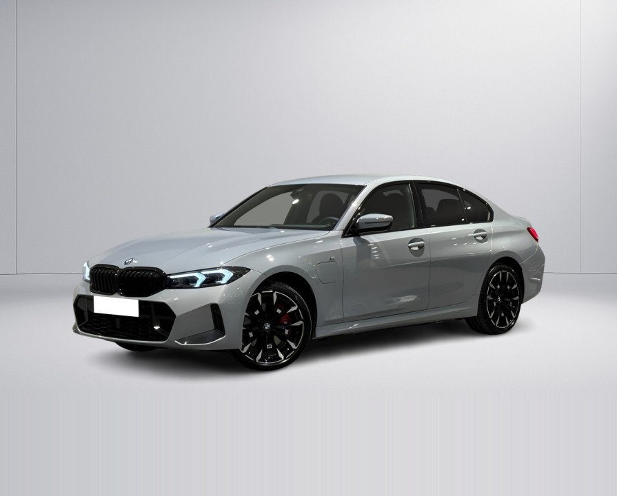 BMW Seria 3 330e xDrive M-Sport