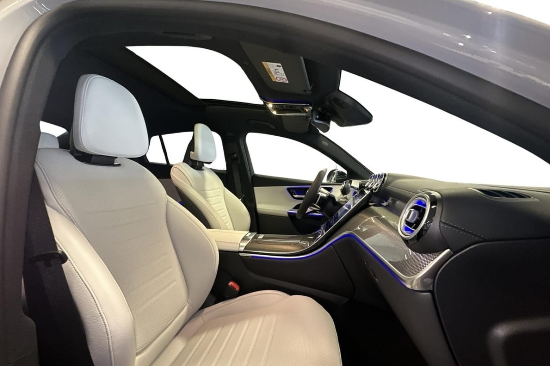 Mercedes-Benz GLC Coupé 300 de 4MATIC AMG - foto 7