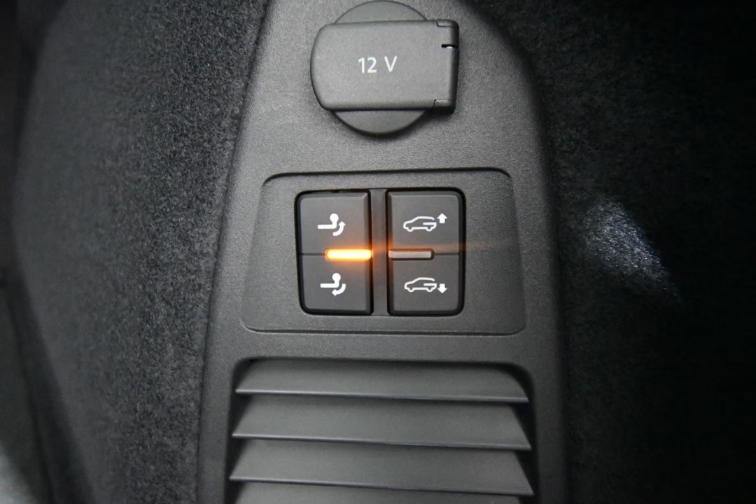 Volkswagen Touareg TDI 4Motion R-Line - foto 7