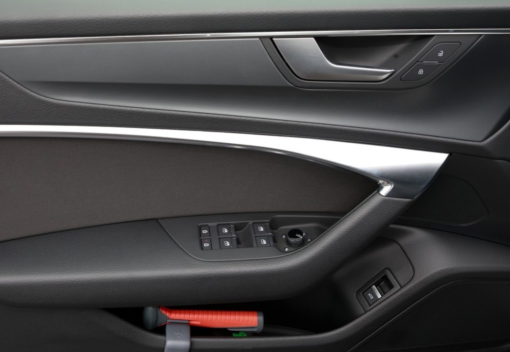 Audi A6 Limousine 55TFSI quattro - foto 18