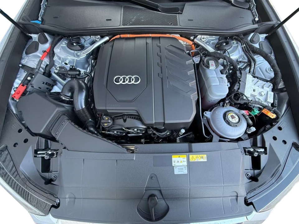 Audi A6 50 TFSIe Quattro - foto 13