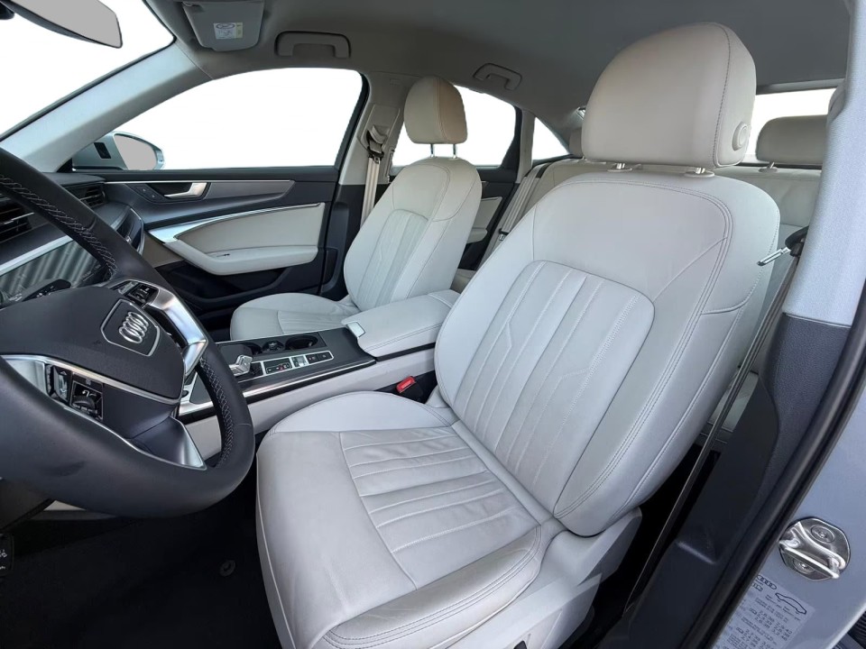 Audi A6 50 TFSIe Quattro - foto 6