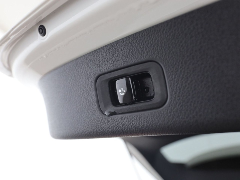 Mercedes-Benz GLC 300 4MATIC - foto 20