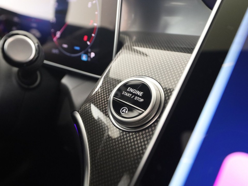 Mercedes-Benz GLC 300 4MATIC - foto 16