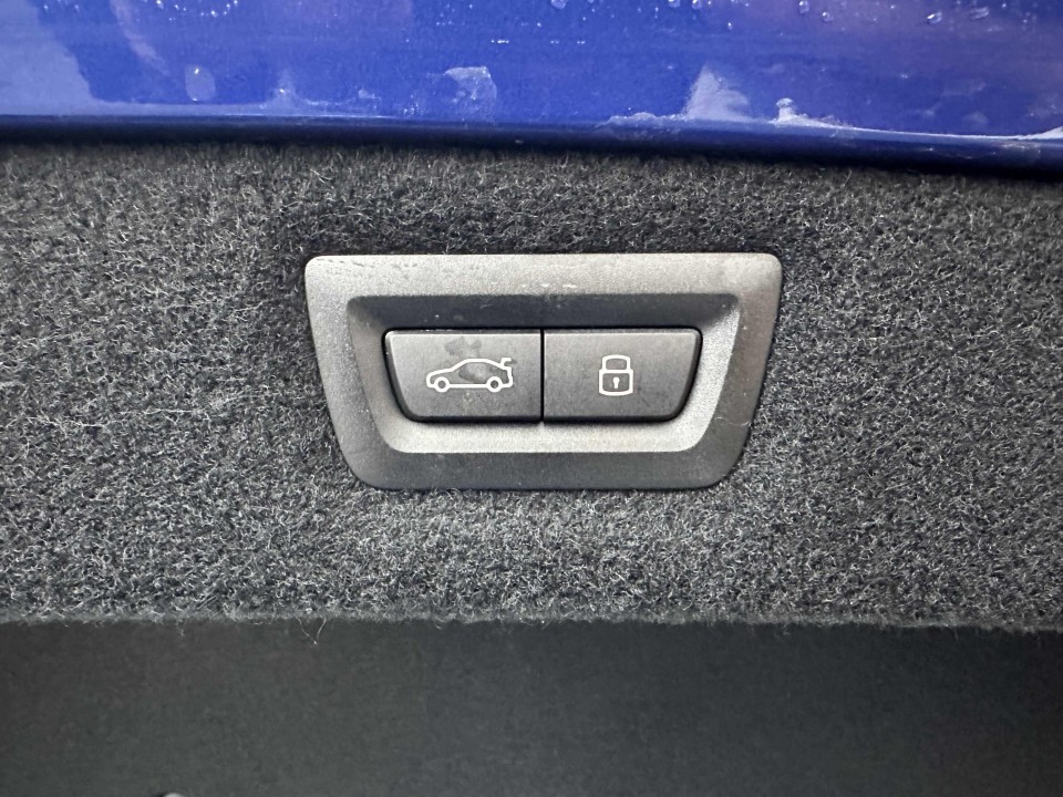 BMW Seria 8 840i xDrive - foto 23