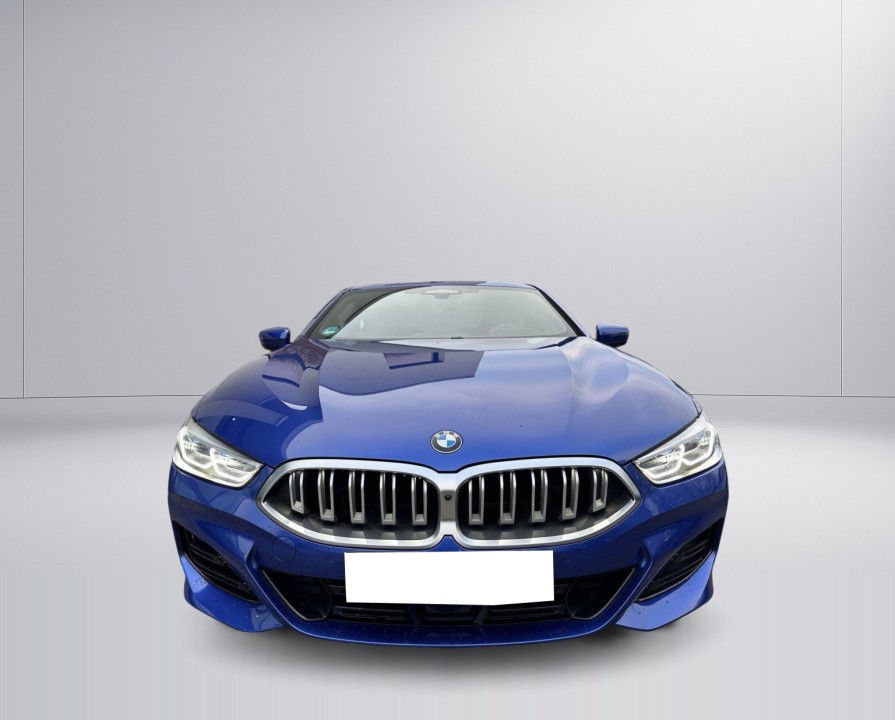 BMW Seria 8 840i xDrive (2)