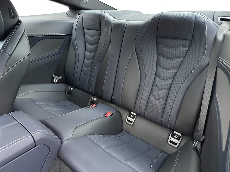 BMW Seria 8 840i xDrive - foto 6