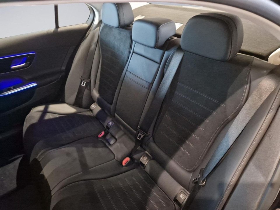 Mercedes-Benz C 200d - foto 14