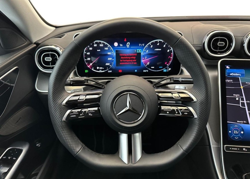 Mercedes-Benz C 300 - foto 10