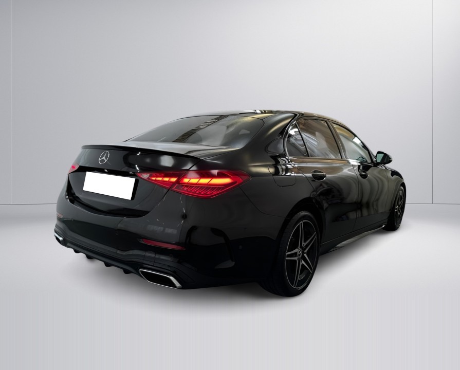 Mercedes-Benz C 300d AMG (2)