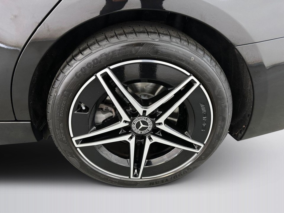 Mercedes-Benz C 300d AMG - foto 14