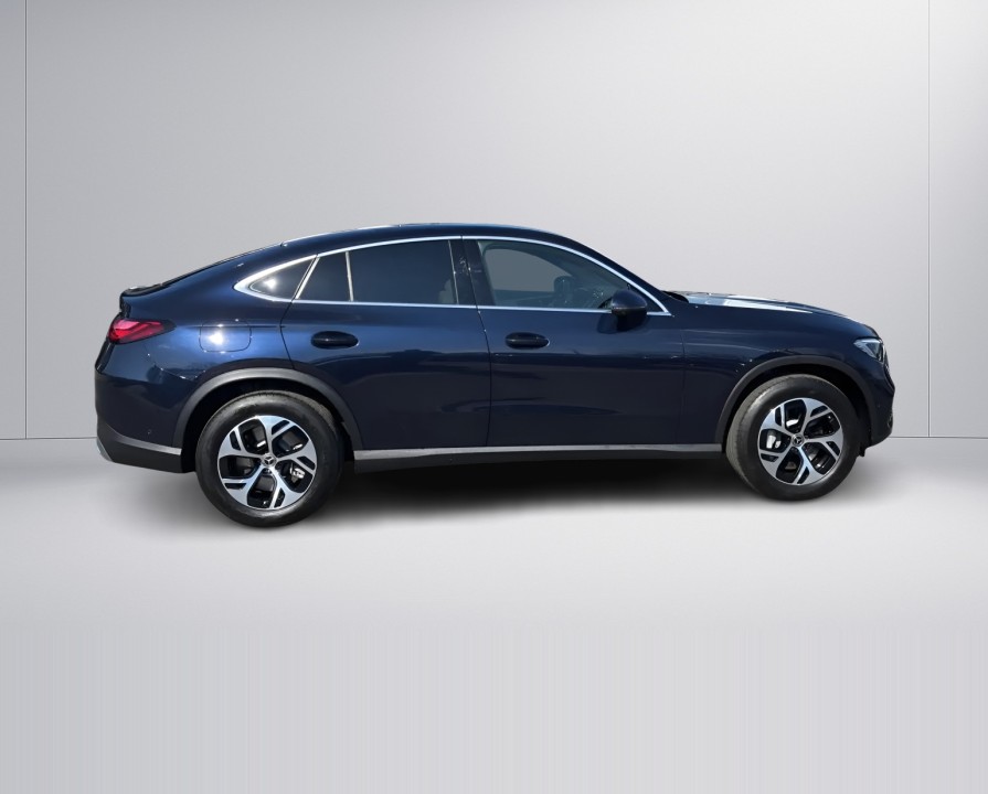 Mercedes-Benz GLC Coupé 300e 4MATIC (2)