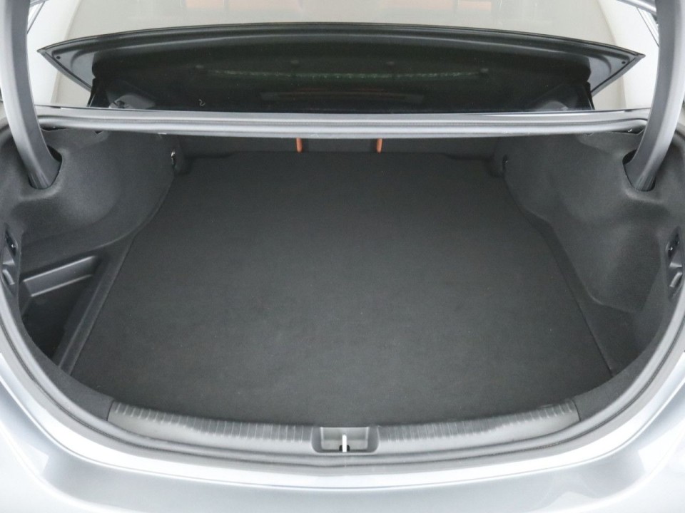 Mercedes-Benz C 300e AMG Line - foto 27