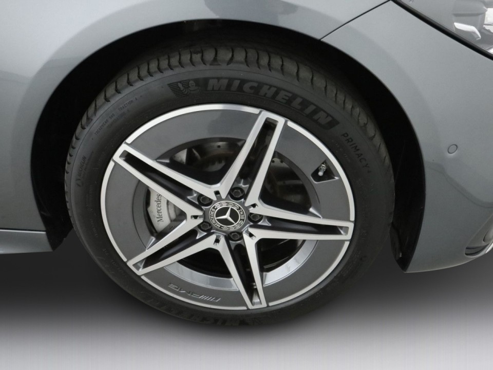 Mercedes-Benz C 300e AMG Line - foto 28