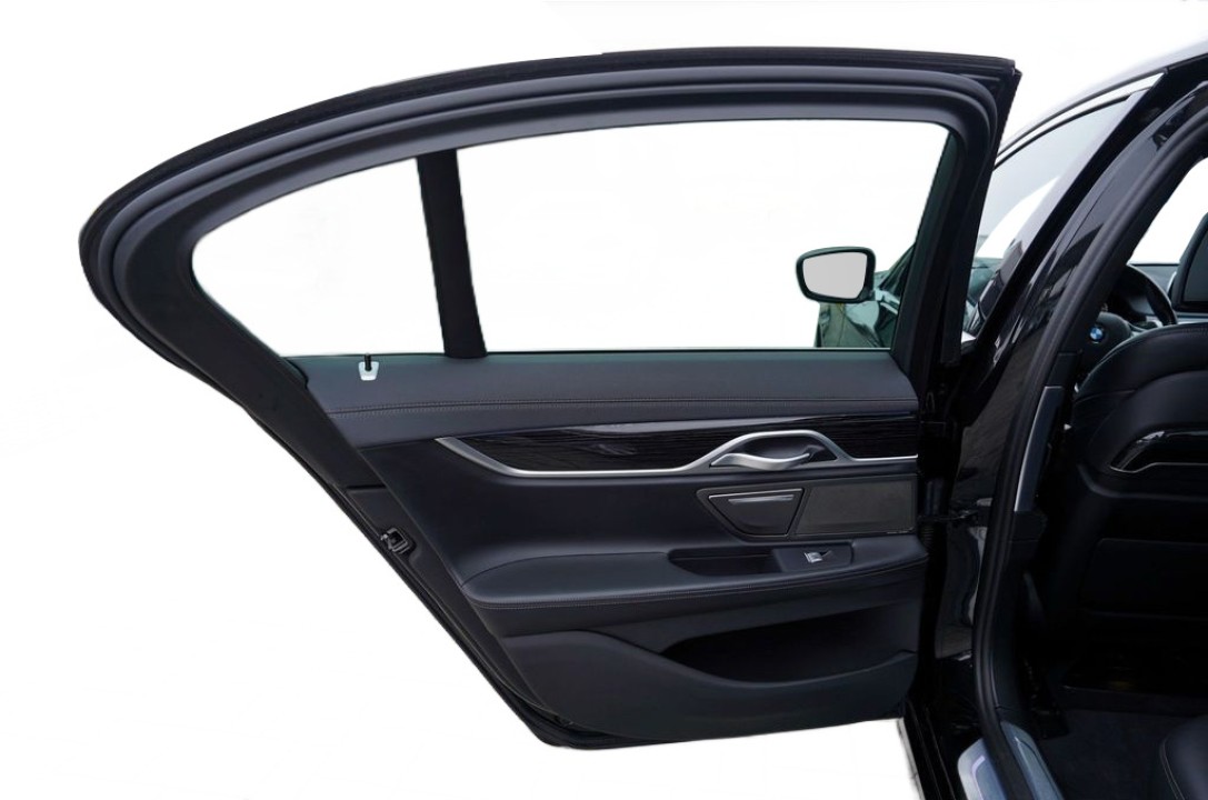 BMW Seria 7 730d xDrive - foto 32