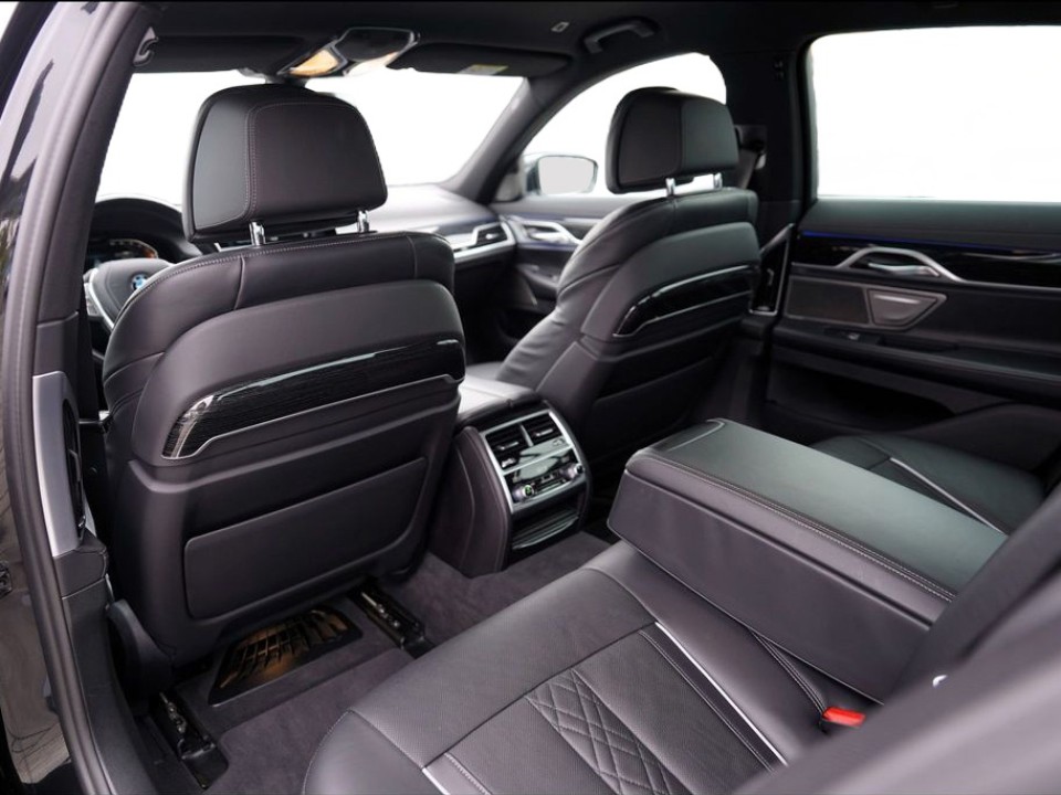 BMW Seria 7 730d xDrive - foto 19