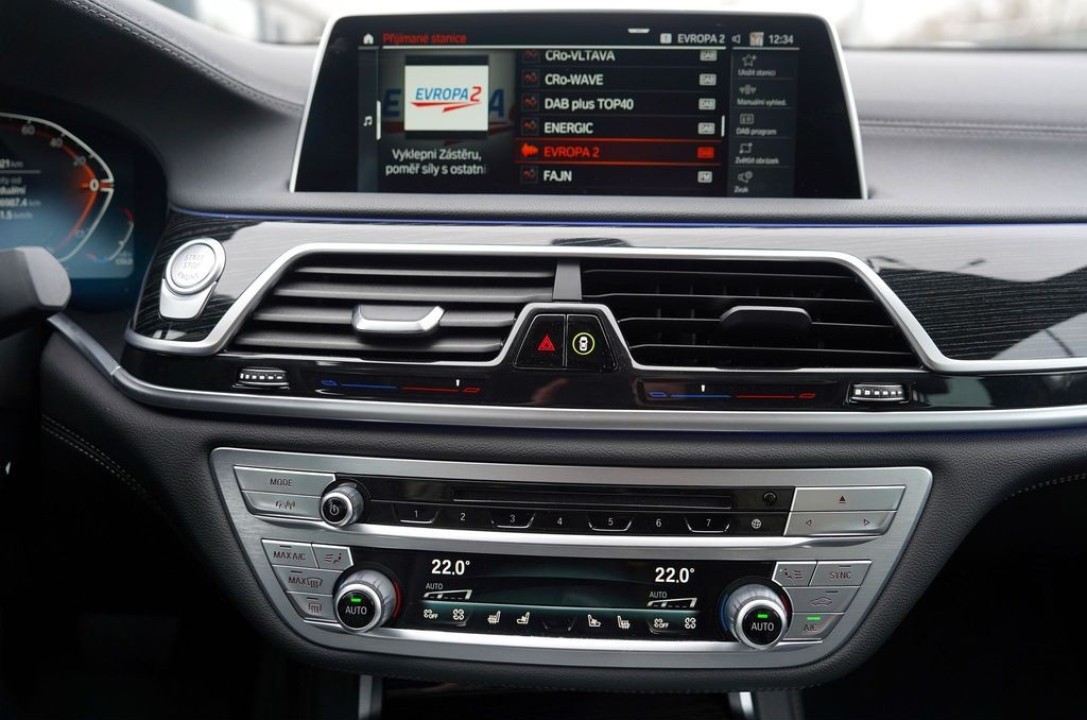 BMW Seria 7 730d xDrive - foto 22