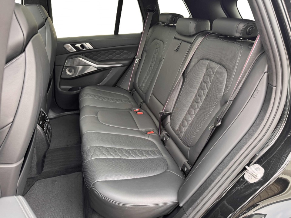 BMW X5 M Competition - foto 13