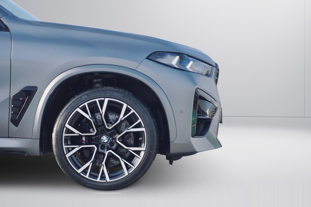 BMW X5 M Competition - foto 30